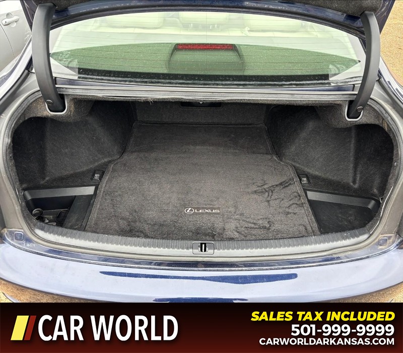 Lexus IS 250 Vehicle Full-screen Gallery Image 6