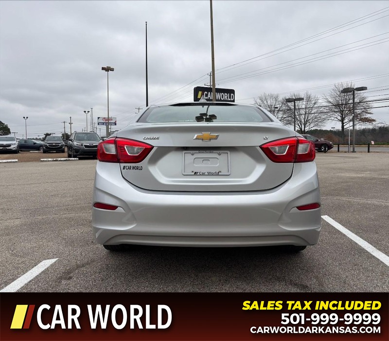 Chevrolet Cruze Vehicle Full-screen Gallery Image 4