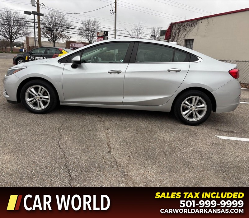 Chevrolet Cruze Vehicle Full-screen Gallery Image 8