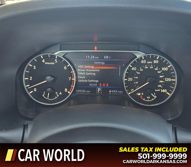 Nissan Altima Vehicle Full-screen Gallery Image 17