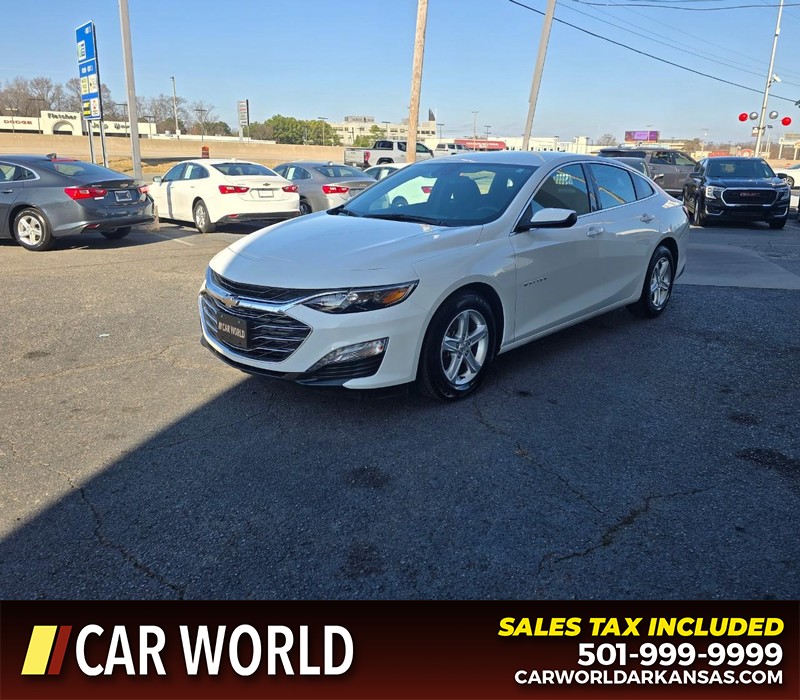 Chevrolet Malibu Vehicle Full-screen Gallery Image 3