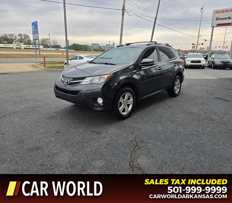 Toyota RAV4 Vehicle Full-screen Gallery Image 3