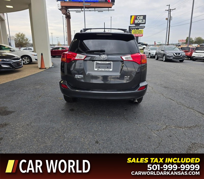 Toyota RAV4 Vehicle Full-screen Gallery Image 5