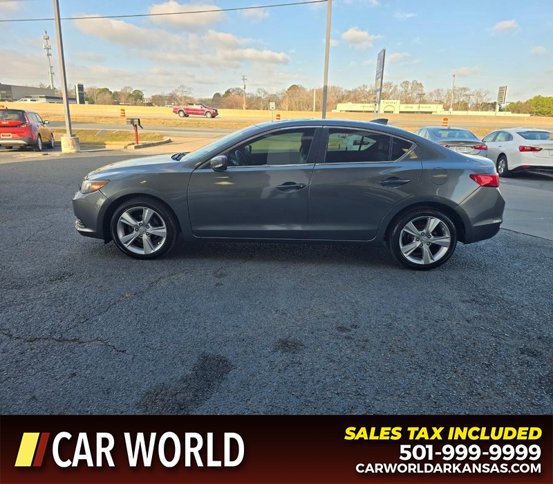 Acura ILX Vehicle Full-screen Gallery Image 4