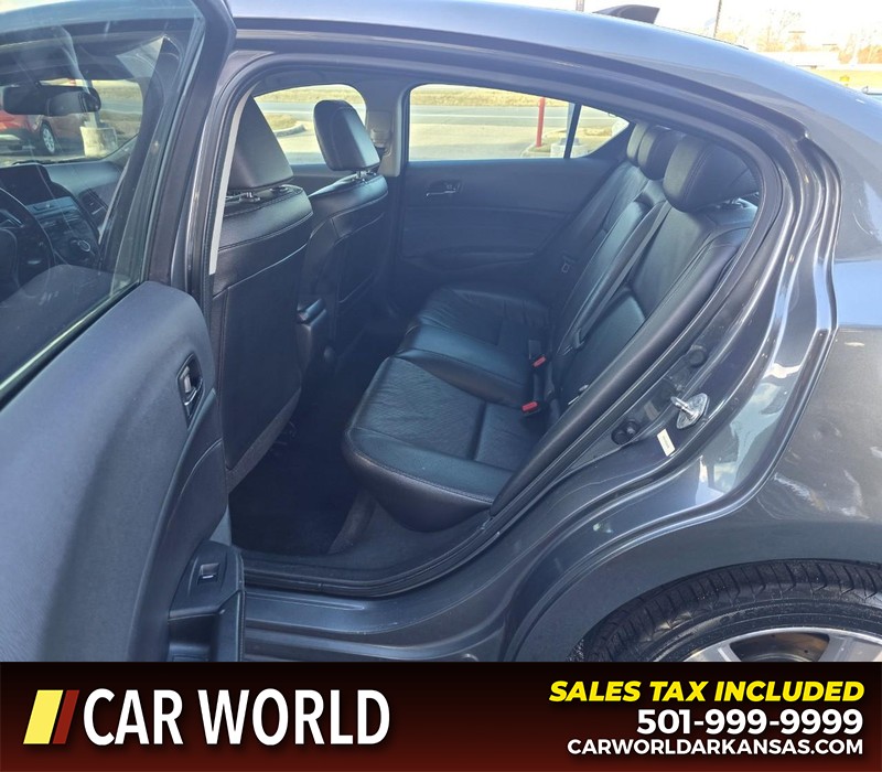 Acura ILX Vehicle Full-screen Gallery Image 10