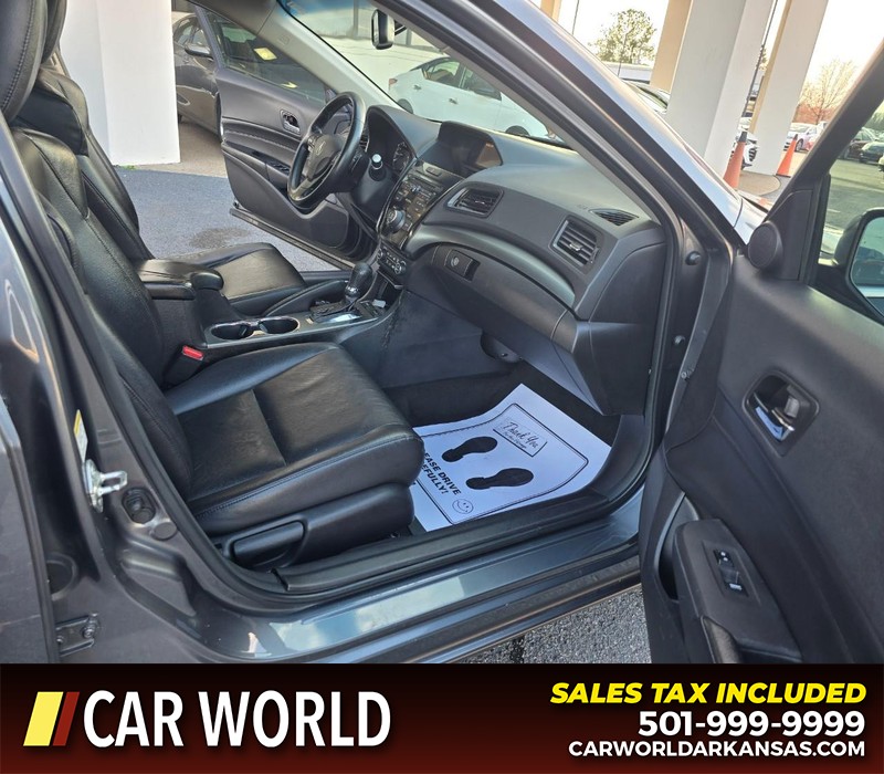 Acura ILX Vehicle Full-screen Gallery Image 11