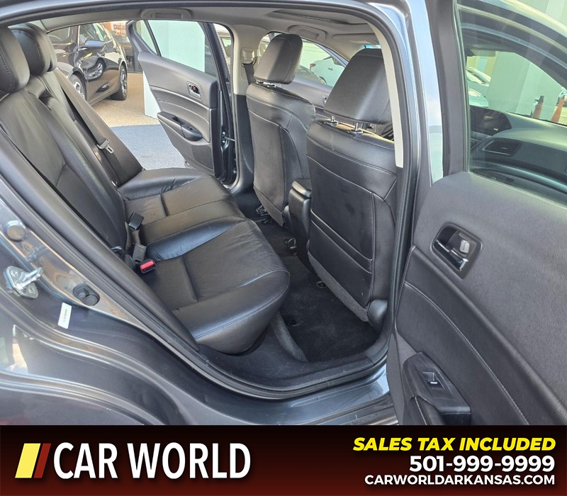 Acura ILX Vehicle Full-screen Gallery Image 12