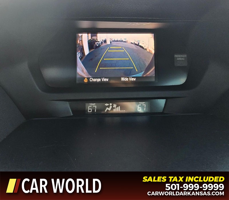 Acura ILX Vehicle Full-screen Gallery Image 18