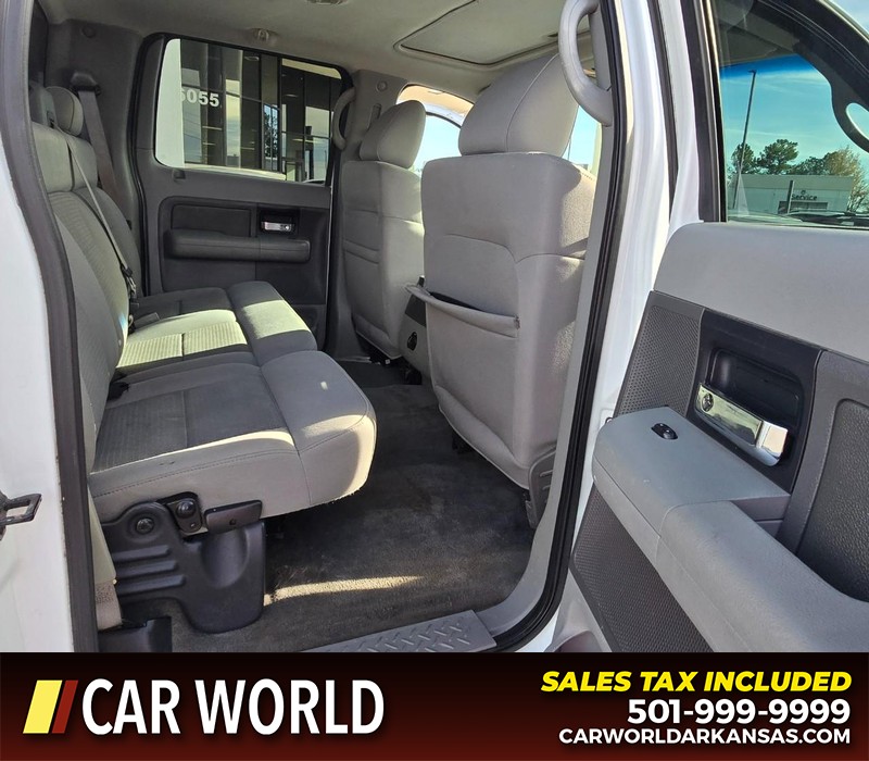 Ford F-150 Vehicle Full-screen Gallery Image 13