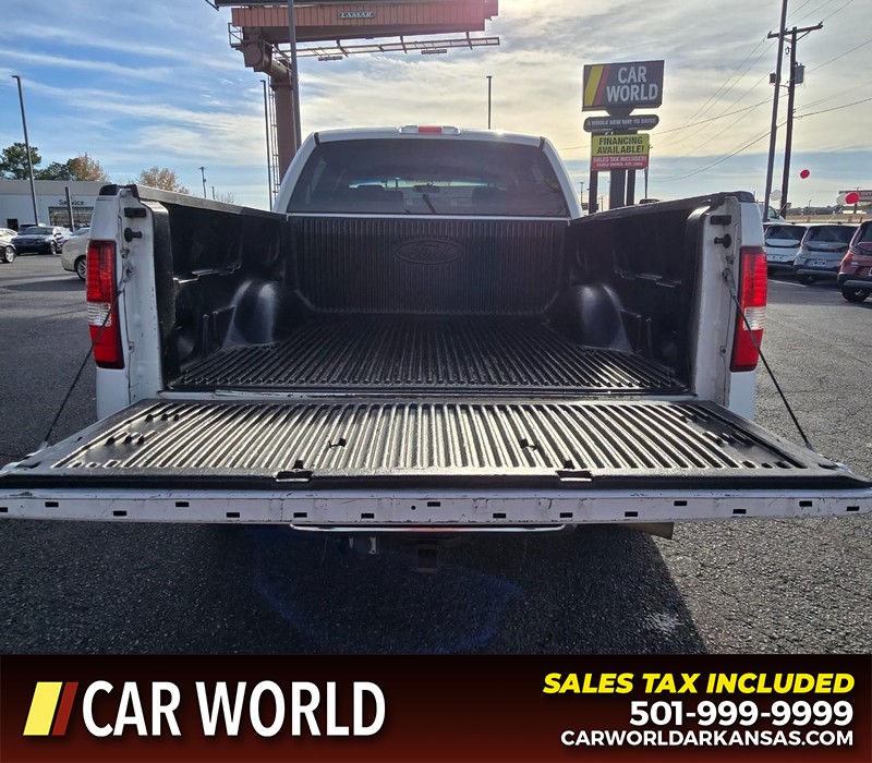 Ford F-150 Vehicle Full-screen Gallery Image 14