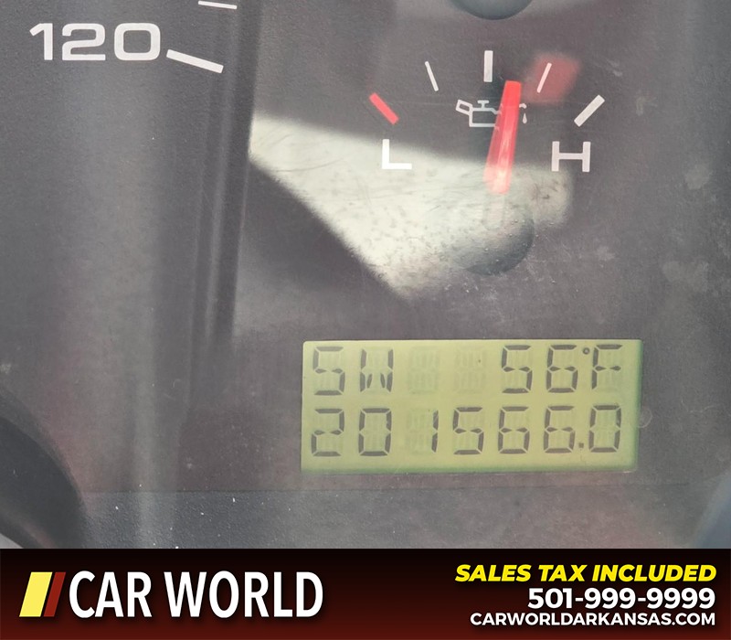 Ford F-150 Vehicle Full-screen Gallery Image 16