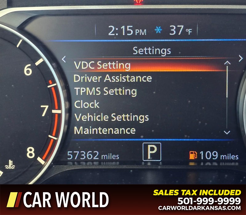 Nissan Altima Vehicle Full-screen Gallery Image 16