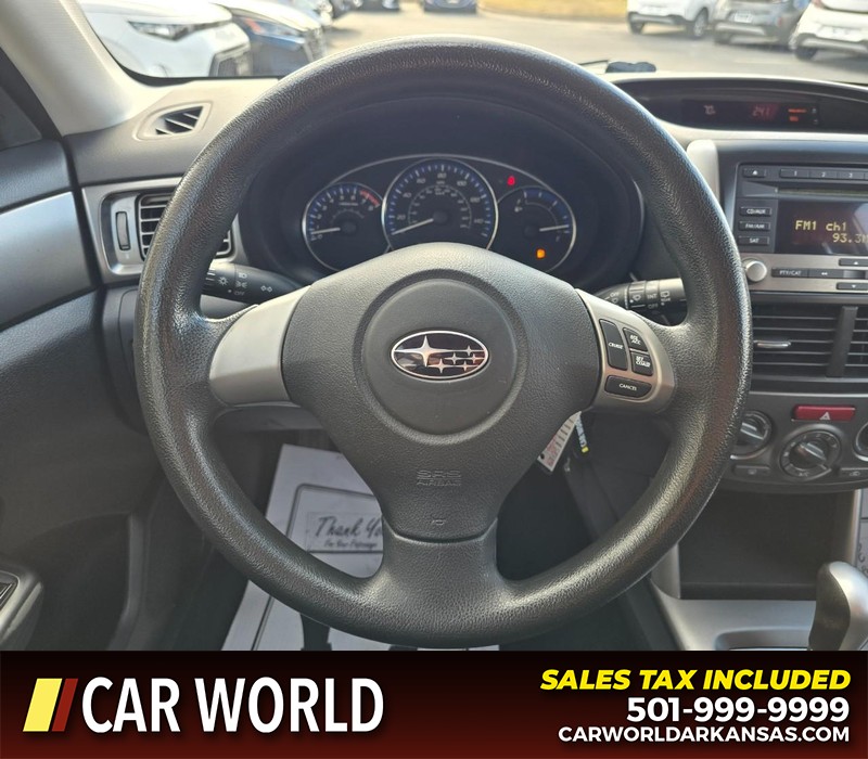 Subaru Forester Vehicle Full-screen Gallery Image 15