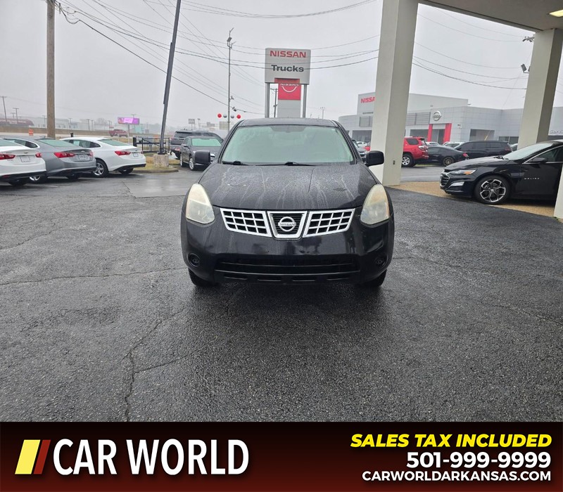 Nissan Rogue Vehicle Full-screen Gallery Image 2