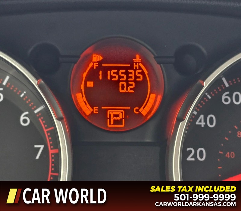 Nissan Rogue Vehicle Full-screen Gallery Image 16