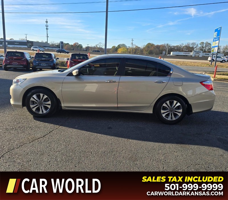 Honda Accord Sedan Vehicle Full-screen Gallery Image 4