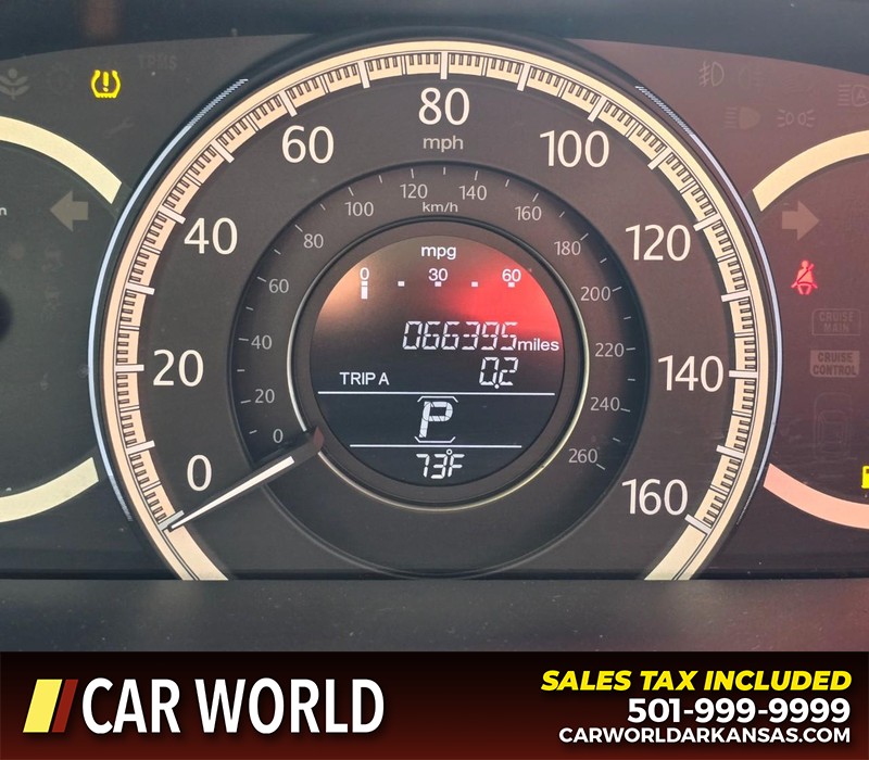 Honda Accord Sedan Vehicle Full-screen Gallery Image 15