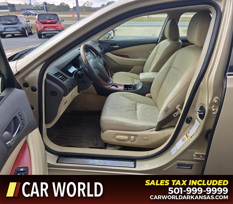 Lexus ES 350 Vehicle Full-screen Gallery Image 8