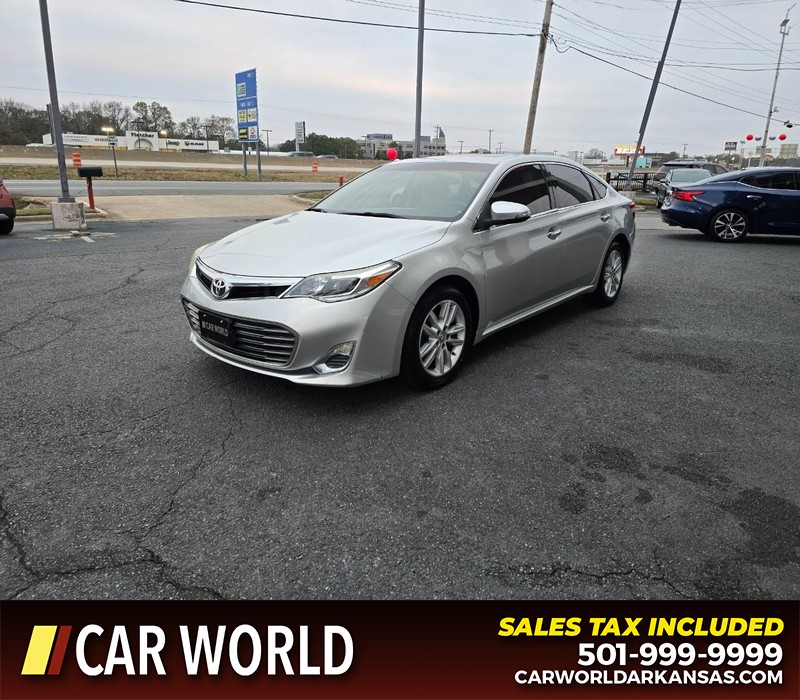 Toyota Avalon Vehicle Full-screen Gallery Image 3