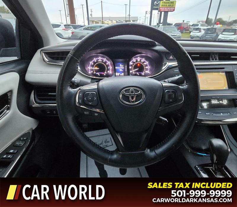 Toyota Avalon Vehicle Full-screen Gallery Image 14