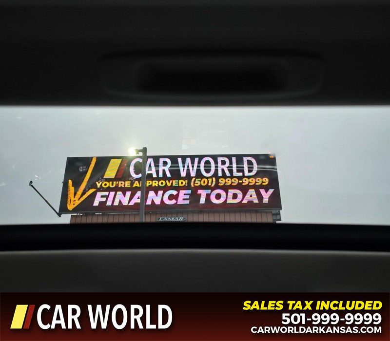 Toyota Avalon Vehicle Full-screen Gallery Image 19