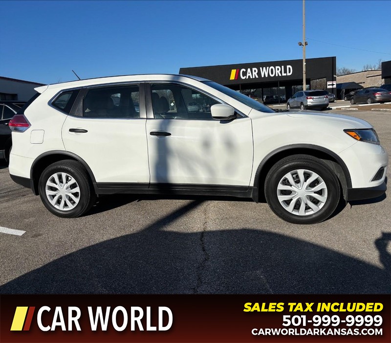 Nissan Rogue Vehicle Full-screen Gallery Image 2