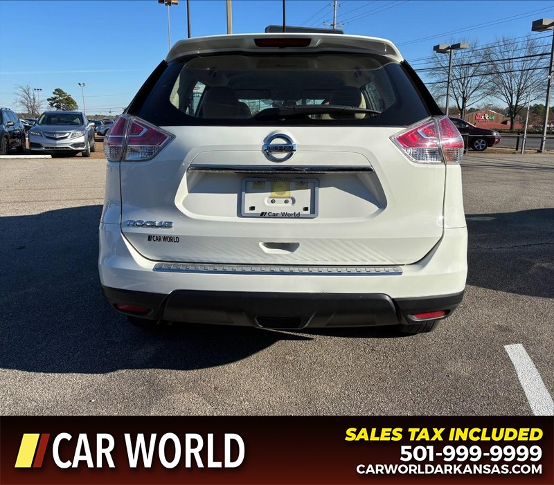 Nissan Rogue Vehicle Full-screen Gallery Image 4