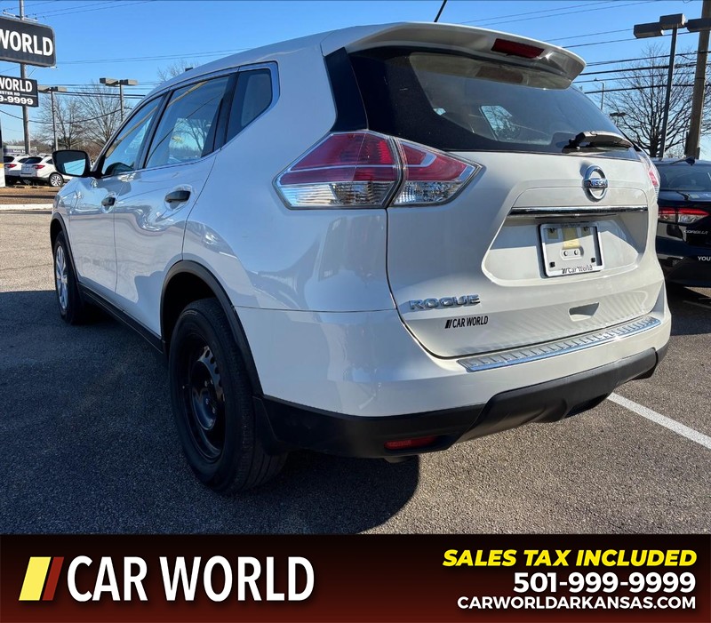 Nissan Rogue Vehicle Full-screen Gallery Image 7