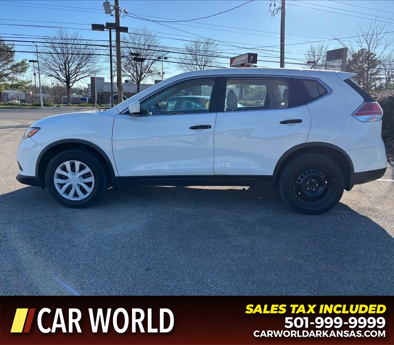 Nissan Rogue Vehicle Full-screen Gallery Image 8