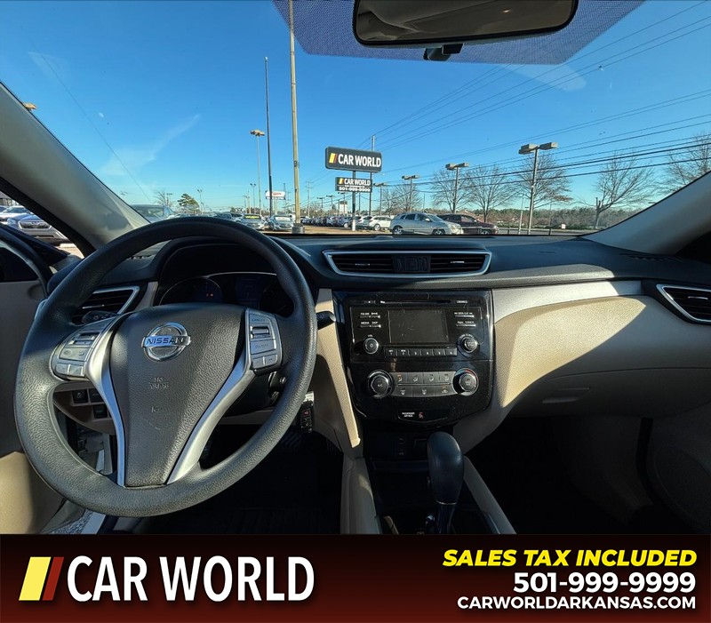 Nissan Rogue Vehicle Full-screen Gallery Image 16