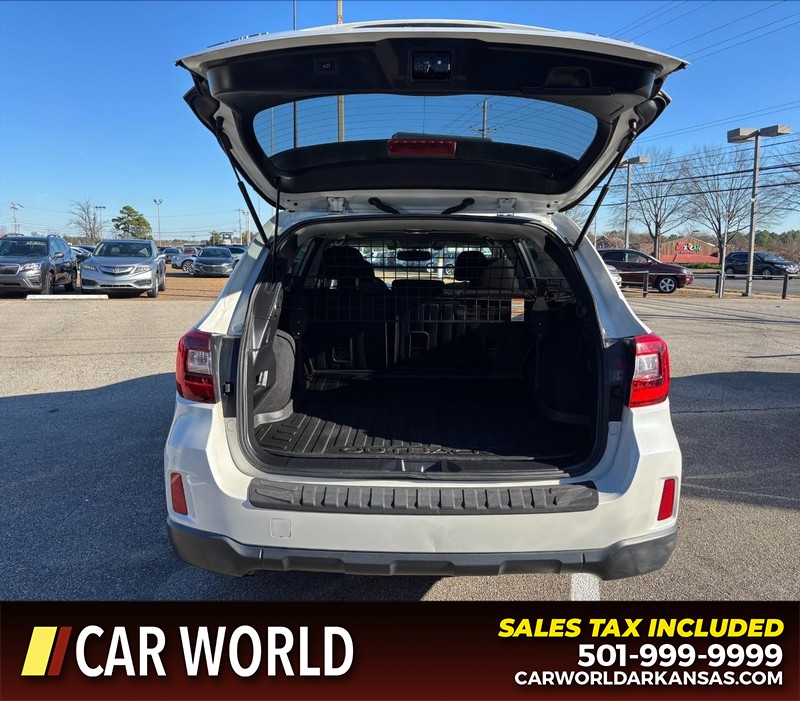 Subaru Outback Vehicle Full-screen Gallery Image 5
