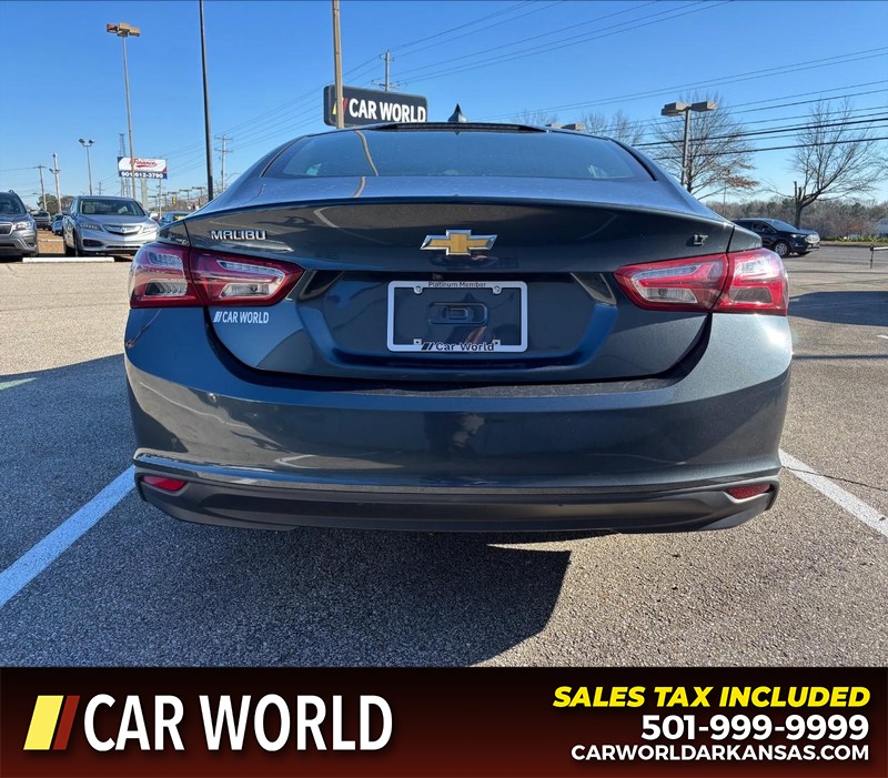 Chevrolet Malibu Vehicle Full-screen Gallery Image 4