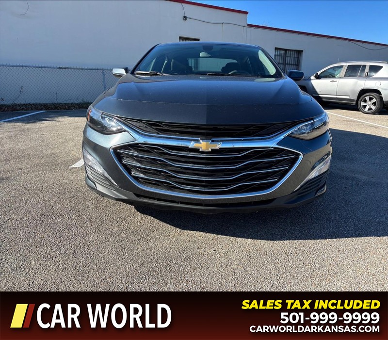 Chevrolet Malibu Vehicle Full-screen Gallery Image 10