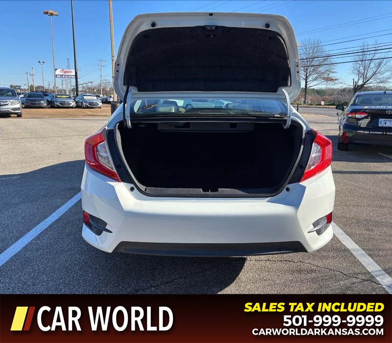 Honda Civic Sedan Vehicle Full-screen Gallery Image 5