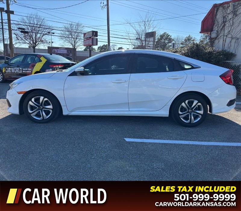 Honda Civic Sedan Vehicle Full-screen Gallery Image 8