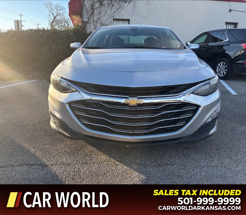 Chevrolet Malibu Vehicle Full-screen Gallery Image 10