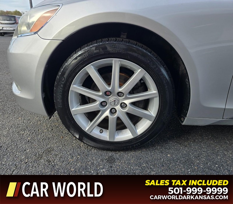 Lexus GS 300 Vehicle Full-screen Gallery Image 6