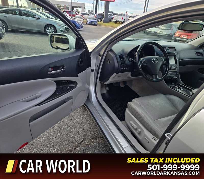 Lexus GS 300 Vehicle Full-screen Gallery Image 7