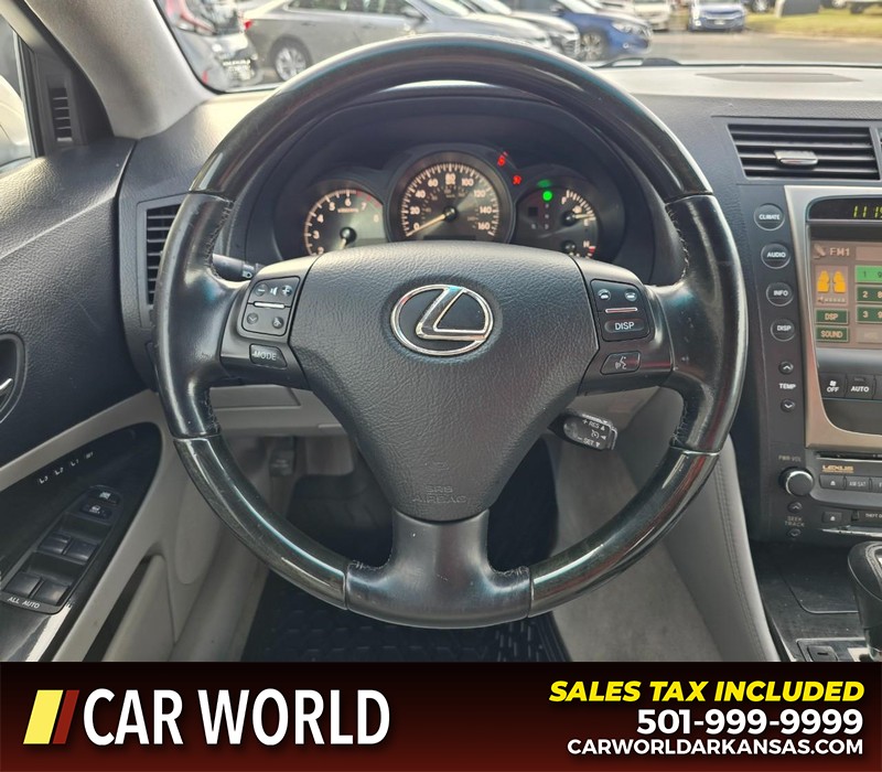 Lexus GS 300 Vehicle Full-screen Gallery Image 14