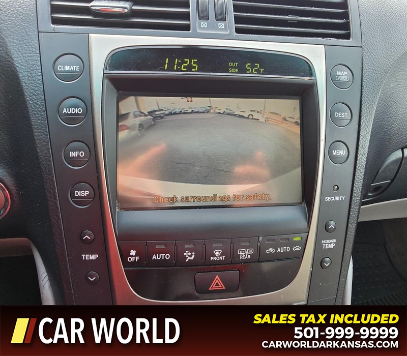 Lexus GS 300 Vehicle Full-screen Gallery Image 18