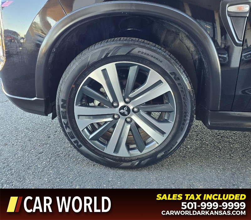 Mitsubishi Outlander Sport Vehicle Full-screen Gallery Image 6