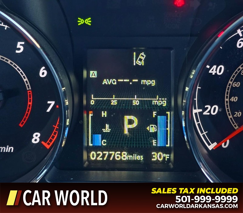 Mitsubishi Outlander Sport Vehicle Full-screen Gallery Image 16