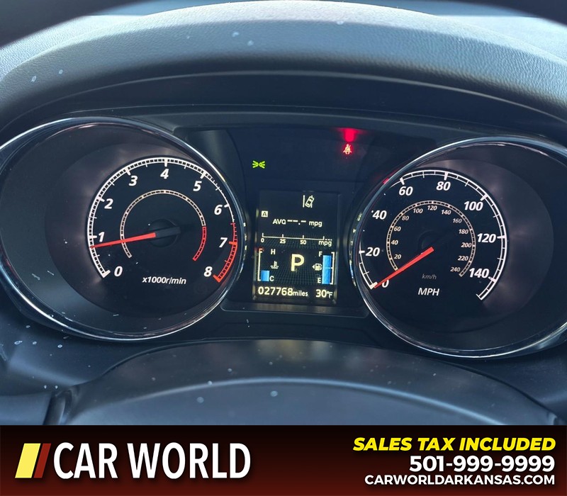 Mitsubishi Outlander Sport Vehicle Full-screen Gallery Image 17