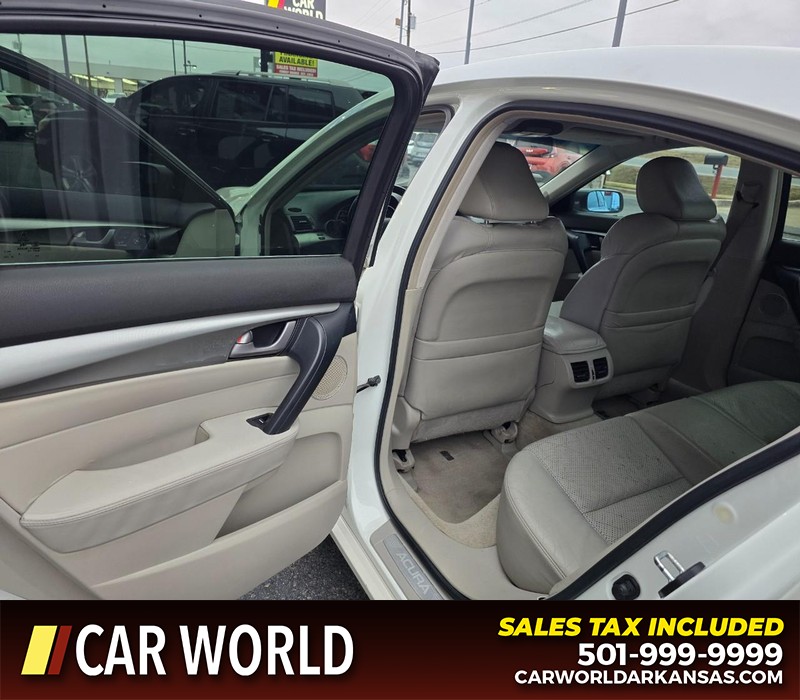 Acura TL Vehicle Full-screen Gallery Image 9
