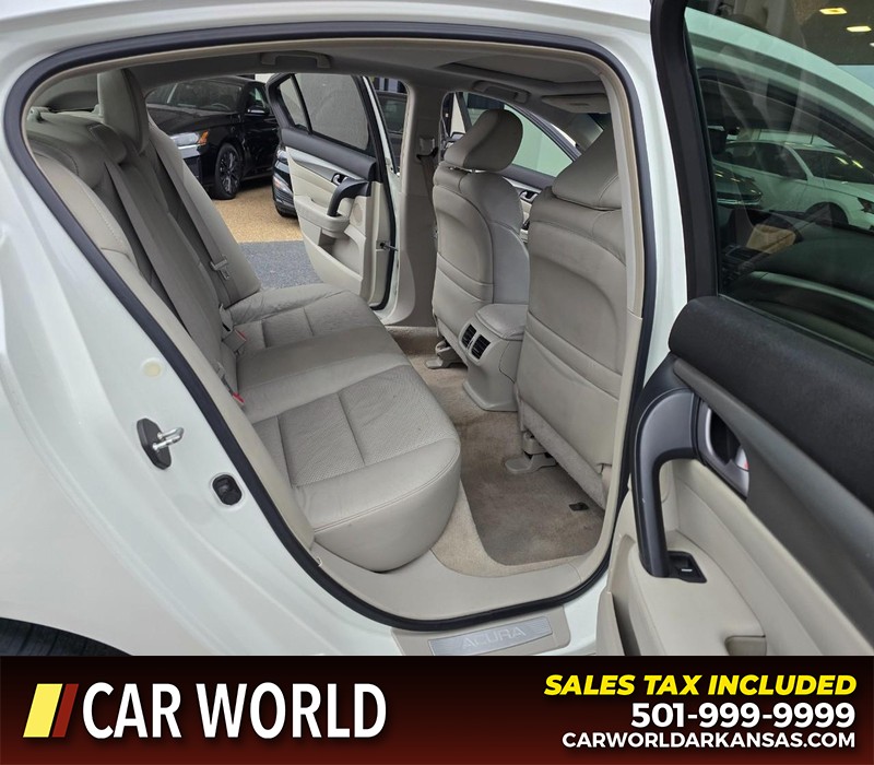 Acura TL Vehicle Full-screen Gallery Image 12