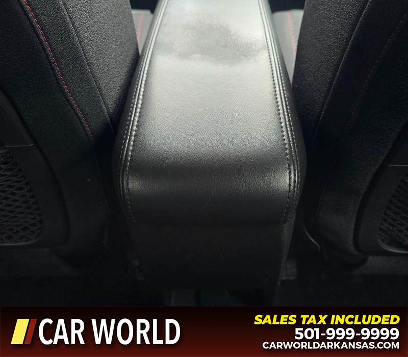 GMC Terrain Vehicle Full-screen Gallery Image 20