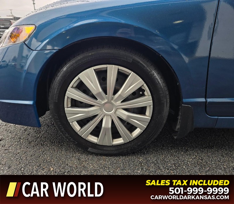 Honda Civic Sedan Vehicle Full-screen Gallery Image 6