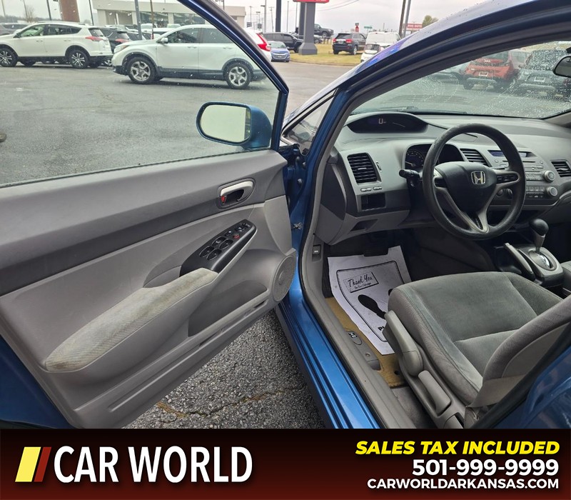 Honda Civic Sedan Vehicle Full-screen Gallery Image 7