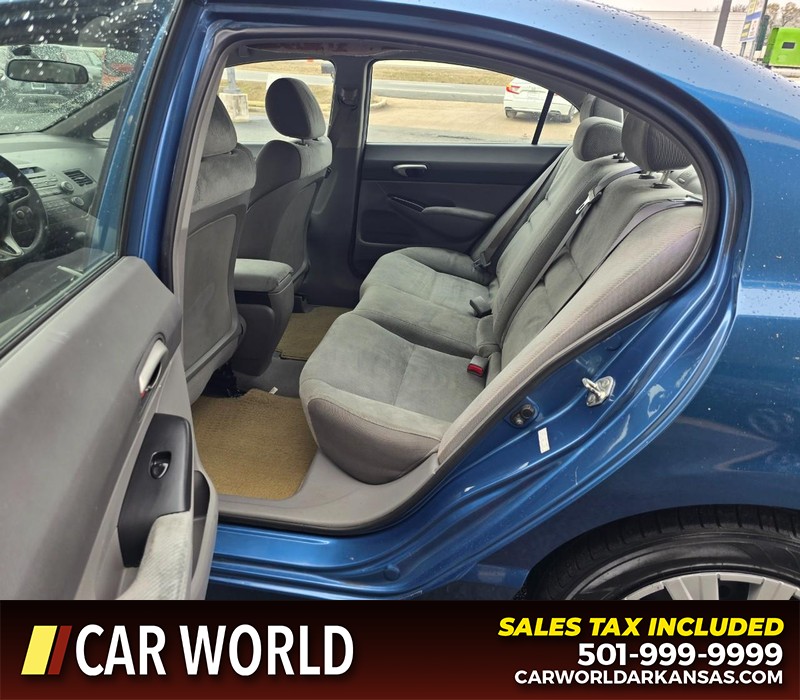 Honda Civic Sedan Vehicle Full-screen Gallery Image 10