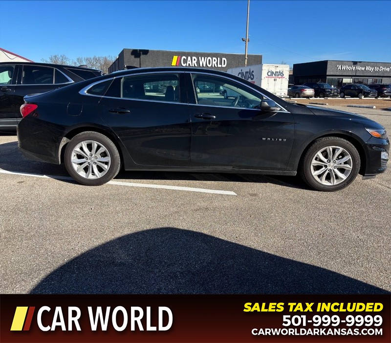 Chevrolet Malibu Vehicle Full-screen Gallery Image 2